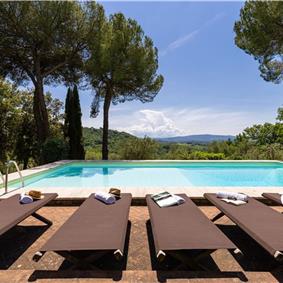 8 Bedroom Villa with Pool near Certaldo, Tuscany, Sleeps 14 - 15
